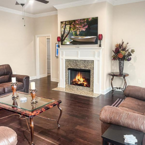 Luxurious Mid-term Retreat 2kingbeds